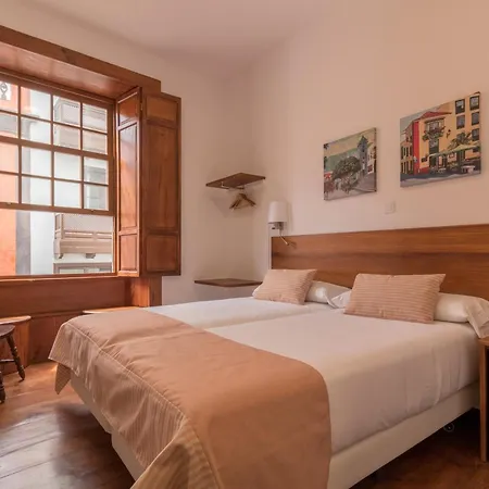 Time Calle Real Bed and breakfast