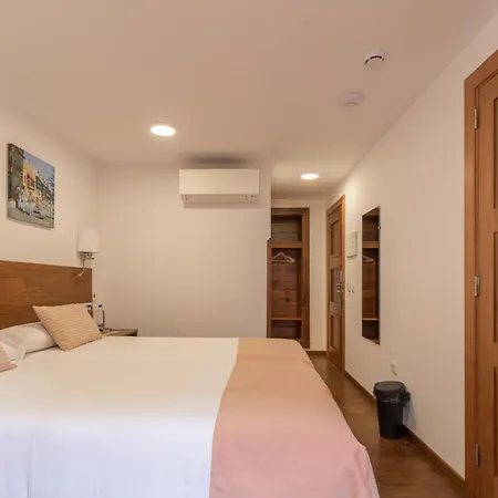 Time Calle Real Bed & Breakfast